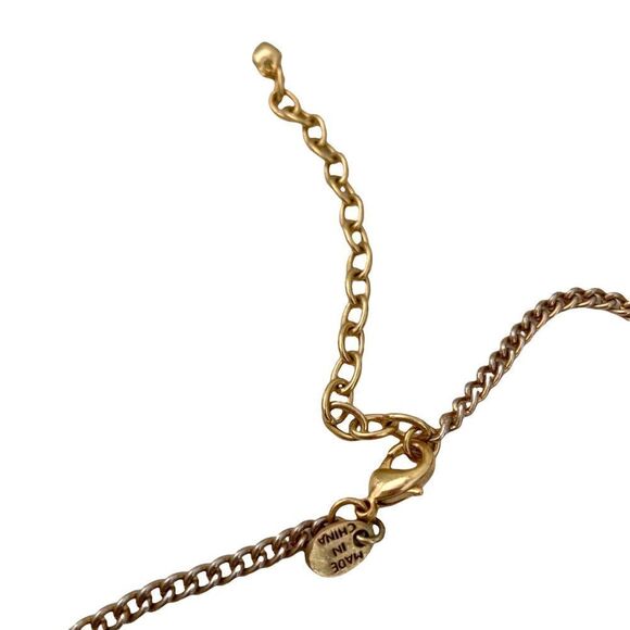 Fashionable Red Apple Pendant Necklace in Gold Tone One Size - Picture 3 of 5